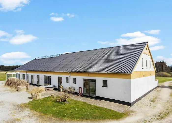 24 Person In Lokken-by Traum Feriehus