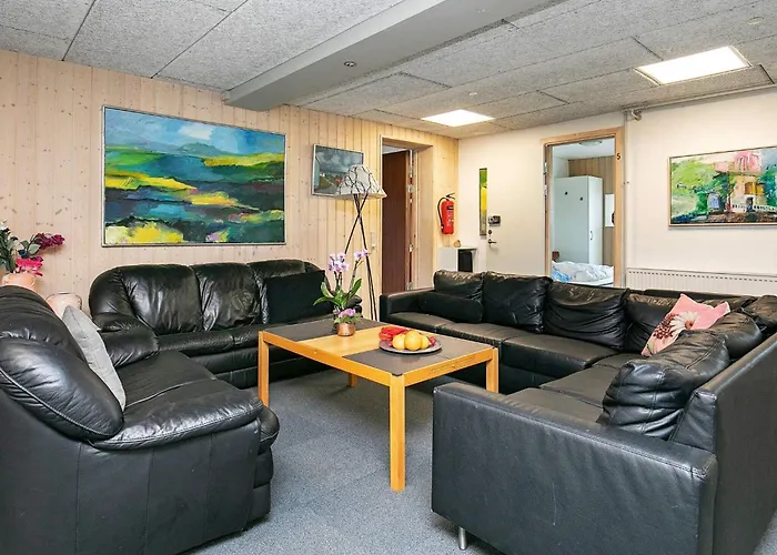 24 Person In Lokken-by Traum