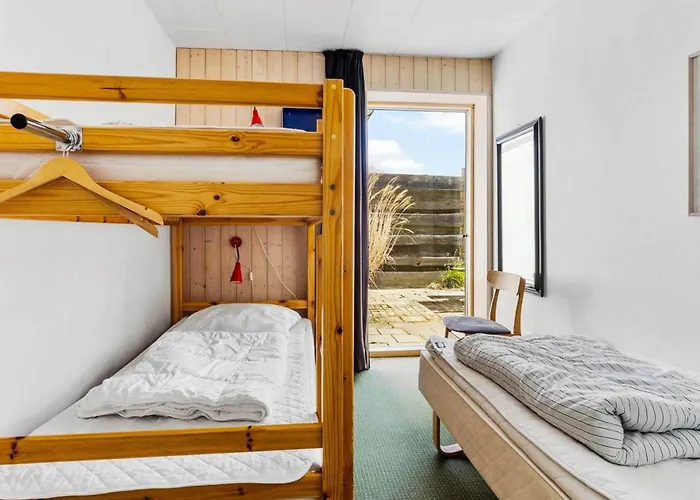 Feriehus 24 Person In Lokken-by Traum